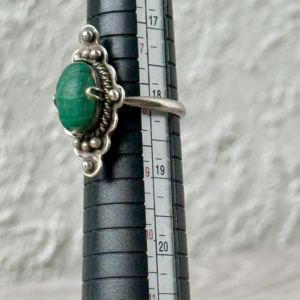 Vintage Sterling Silver 925 Malachite size 7.5 Cracked Stone, Setting Only